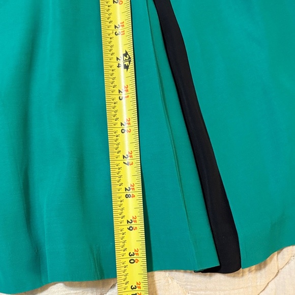 Vintage Made in the USA Motherhood Green Maternity Top with Black Accents Medium - Picture 10 of 11